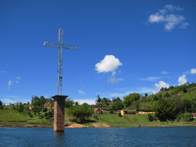 A cross marks the site of Old Peñol